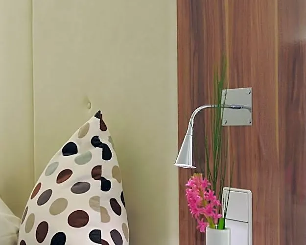 Ibis Styles Frankfurt Готель Франкфурт-на-Майні